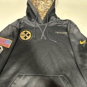 Nike men’s medium Pittsburgh Steelers camo hoodie. Limited addition